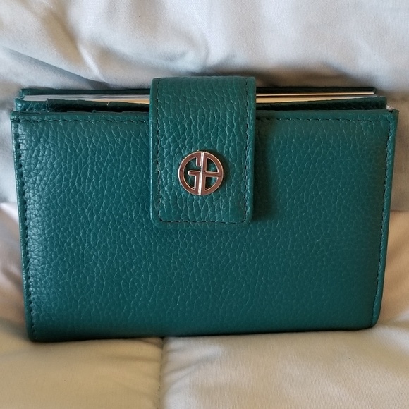 Giani Bernini Accessories - EUC Giani Bernini Leather bifold teal green wallet